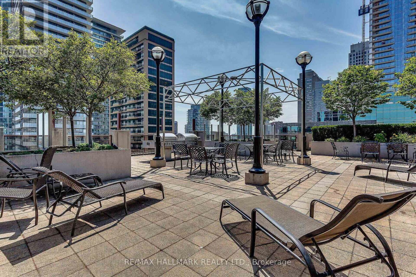 402 - 85 Bloor Street E, Toronto, Ontario  M4W 3Y1 - Photo 17 - C11964264