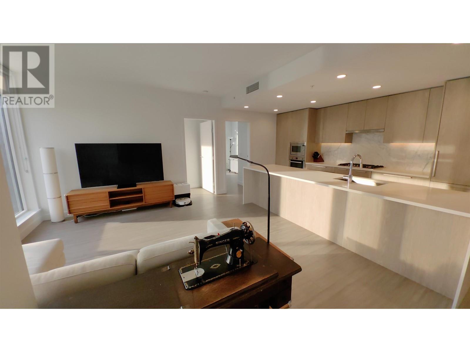 1501 6398 SILVER AVENUE, Burnaby