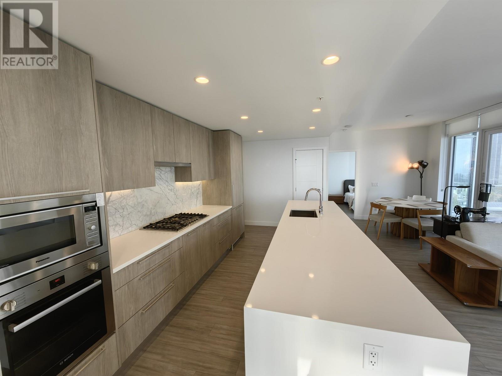 Listing Picture 5 of 37 : 1501 6398 SILVER AVENUE, Burnaby / 本拿比 - 魯藝地產 Yvonne Lu Group - MLS Medallion Club Member