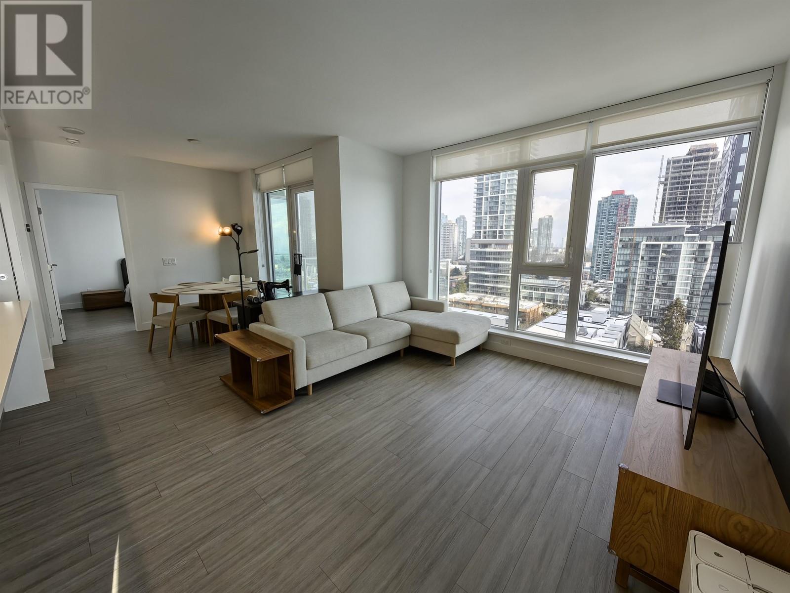 Listing Picture 8 of 37 : 1501 6398 SILVER AVENUE, Burnaby / 本拿比 - 魯藝地產 Yvonne Lu Group - MLS Medallion Club Member