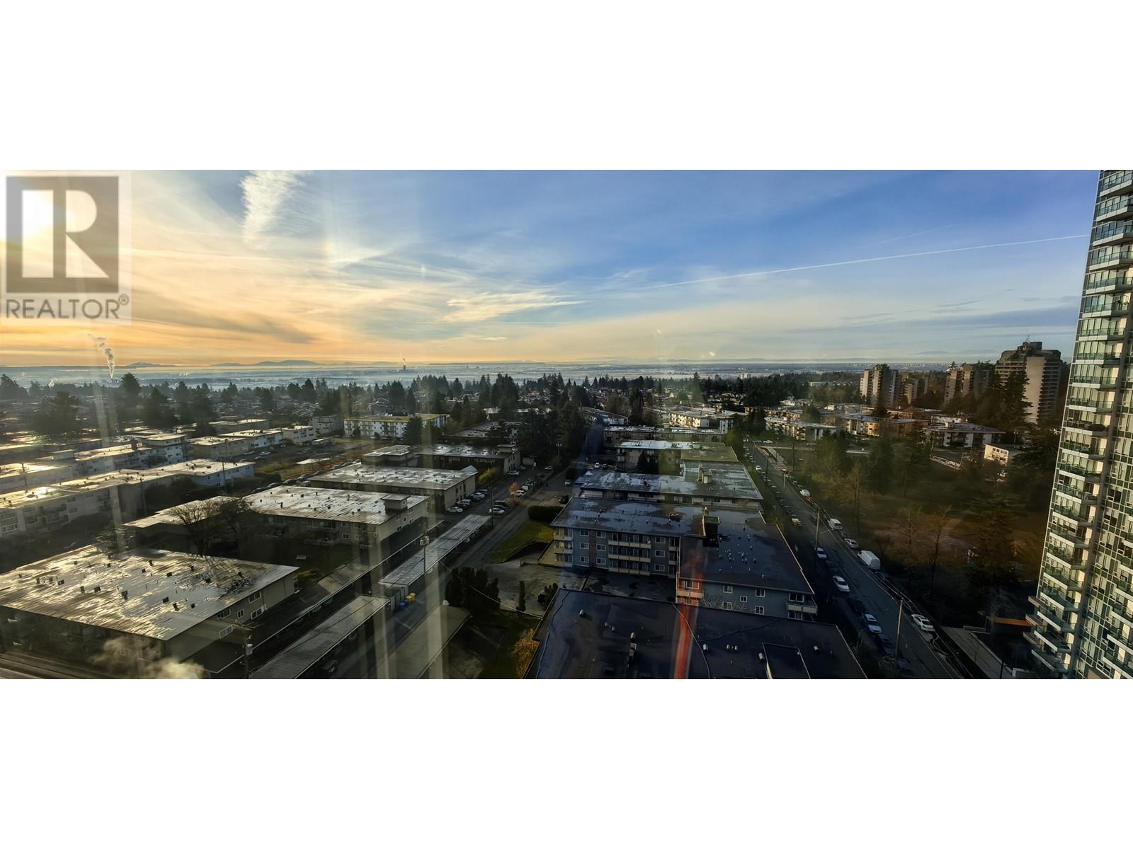 Listing Picture 26 of 37 : 1501 6398 SILVER AVENUE, Burnaby / 本拿比 - 魯藝地產 Yvonne Lu Group - MLS Medallion Club Member