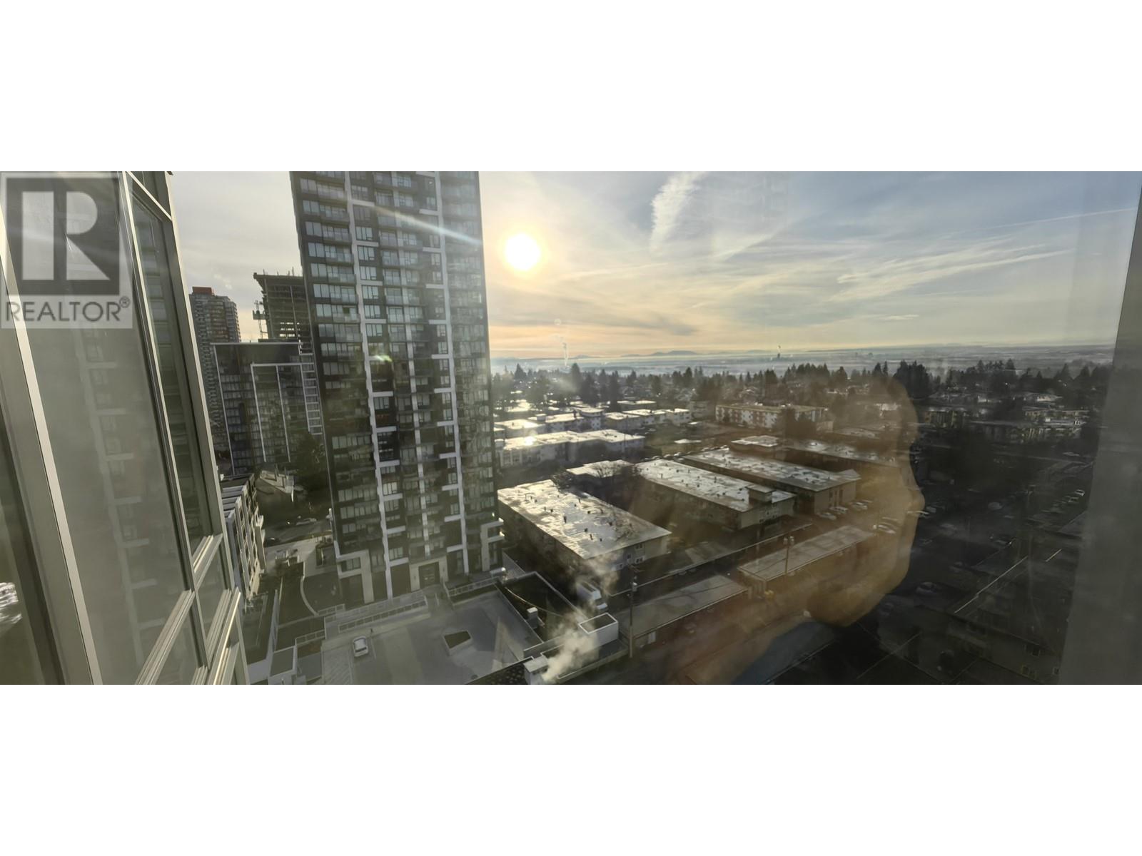 Listing Picture 27 of 37 : 1501 6398 SILVER AVENUE, Burnaby / 本拿比 - 魯藝地產 Yvonne Lu Group - MLS Medallion Club Member