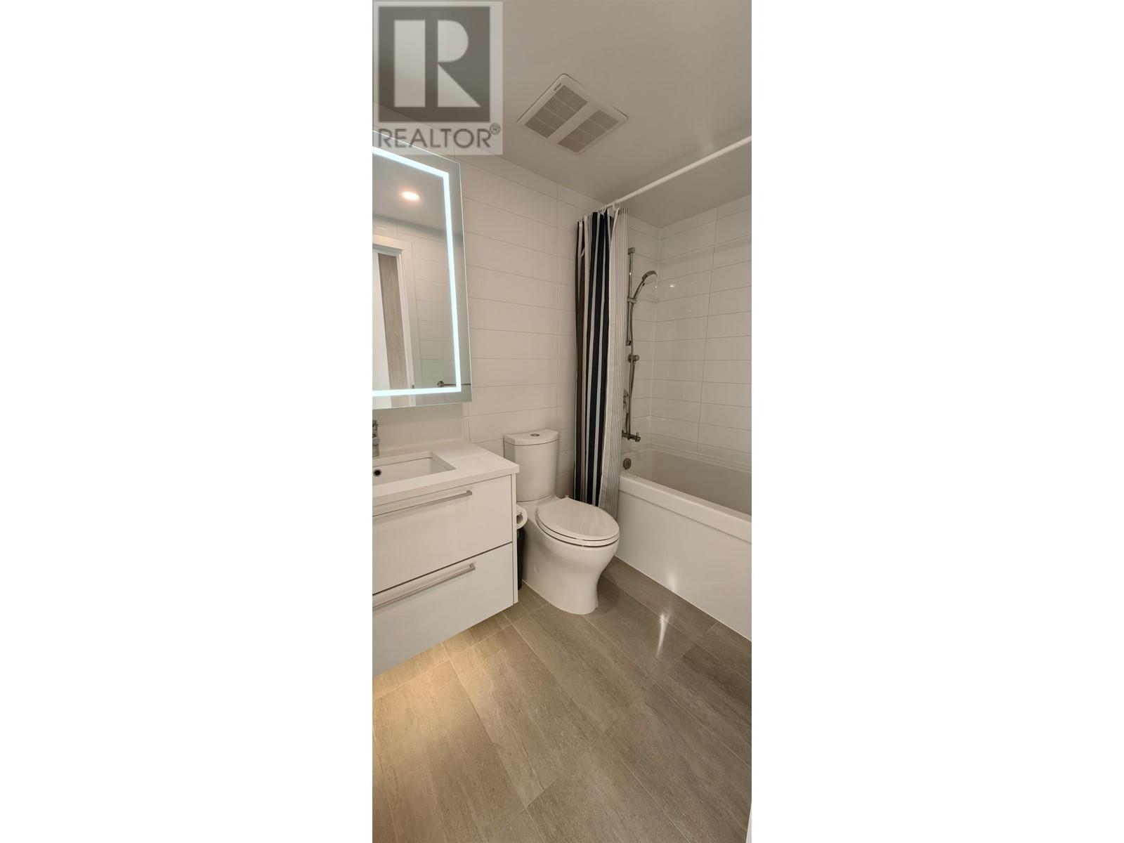 Listing Picture 31 of 37 : 1501 6398 SILVER AVENUE, Burnaby / 本拿比 - 魯藝地產 Yvonne Lu Group - MLS Medallion Club Member