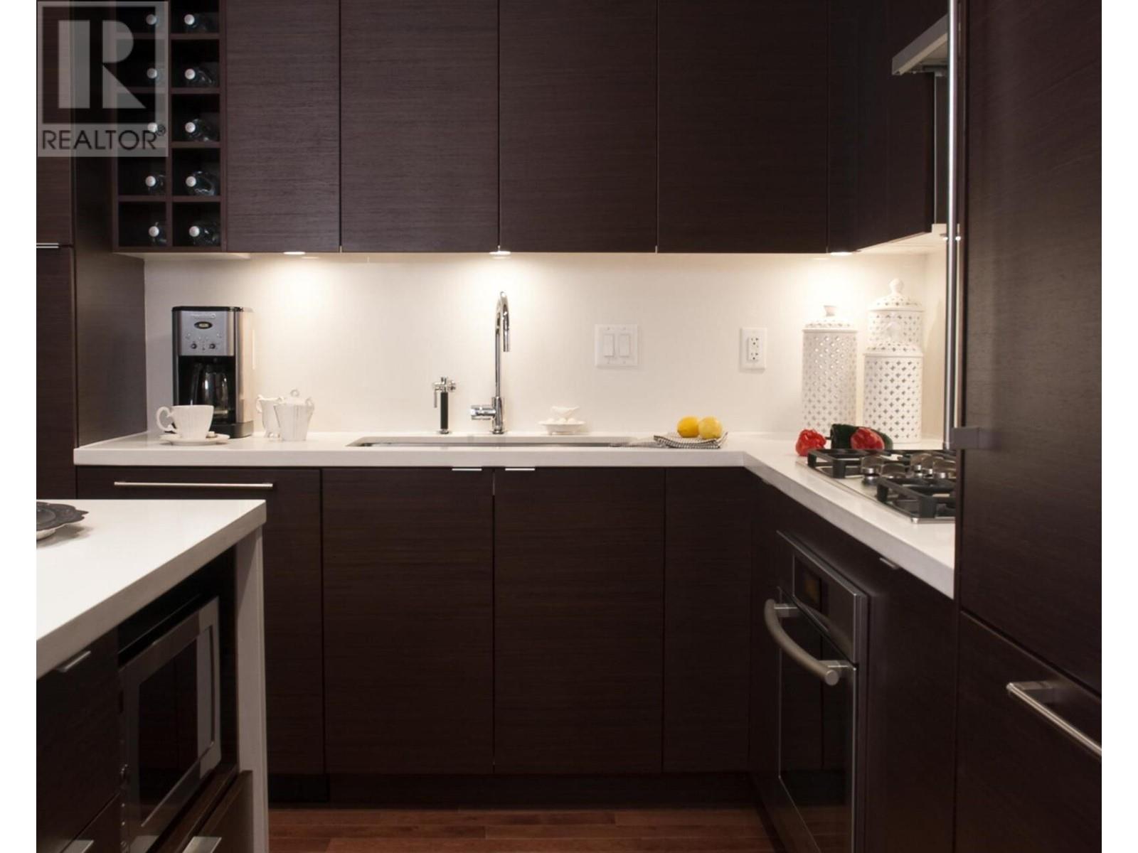 Listing Picture 9 of 25 : 401 1241 HOMER STREET, Vancouver / 溫哥華 - 魯藝地產 Yvonne Lu Group - MLS Medallion Club Member