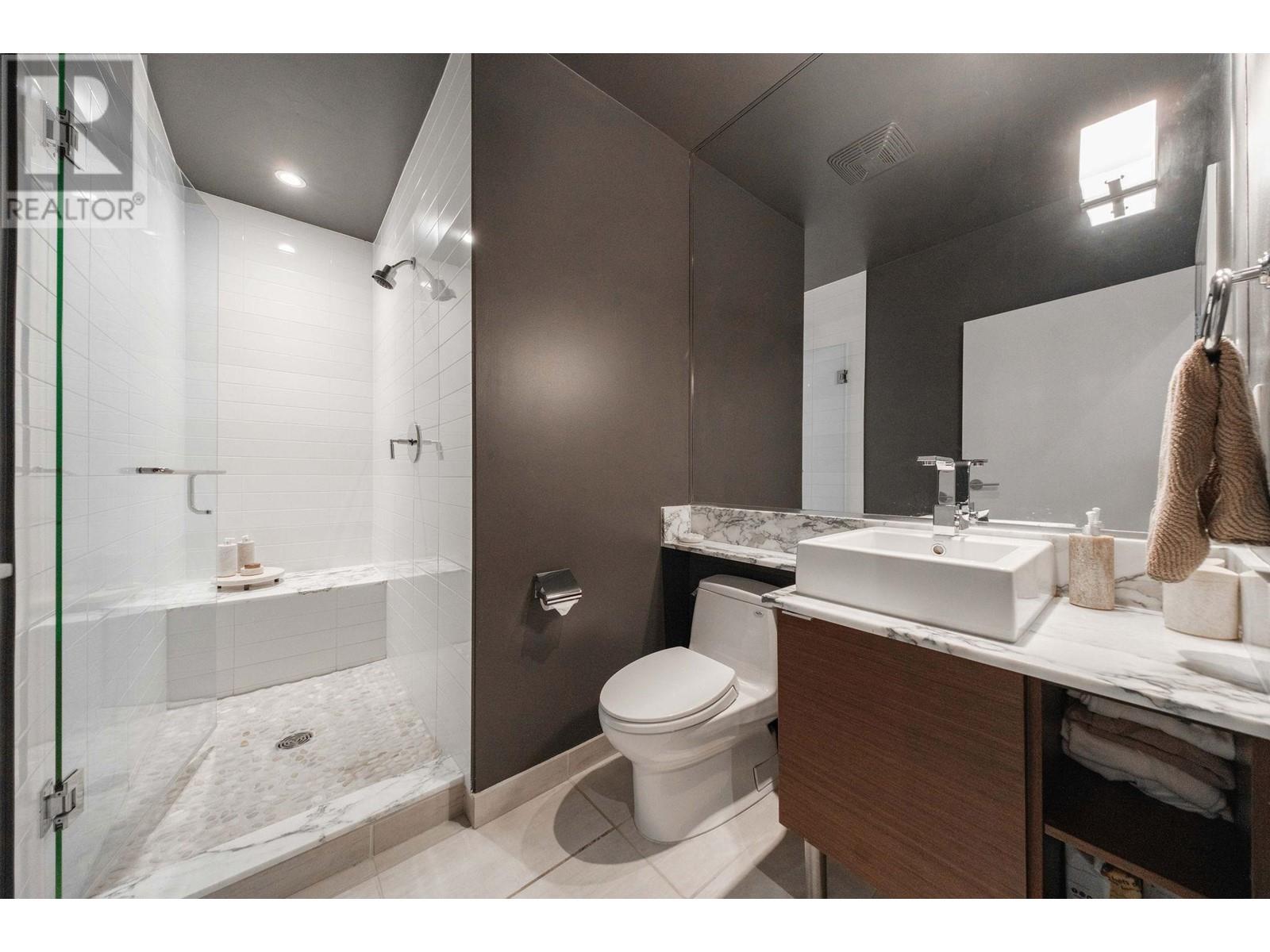 Listing Picture 20 of 25 : 401 1241 HOMER STREET, Vancouver / 溫哥華 - 魯藝地產 Yvonne Lu Group - MLS Medallion Club Member