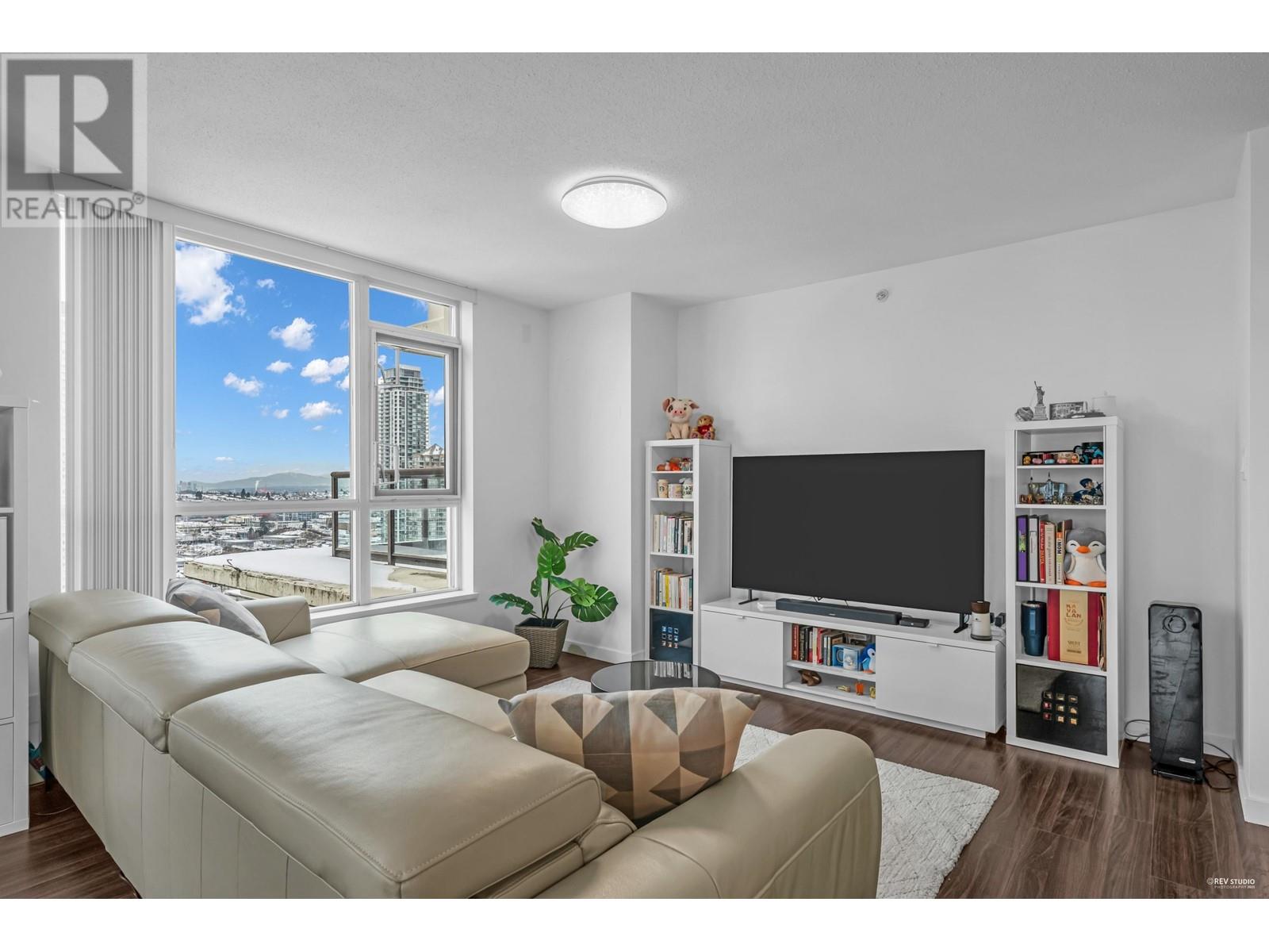 Listing Picture 6 of 31 : 2402 2138 MADISON AVENUE, Burnaby / 本拿比 - 魯藝地產 Yvonne Lu Group - MLS Medallion Club Member