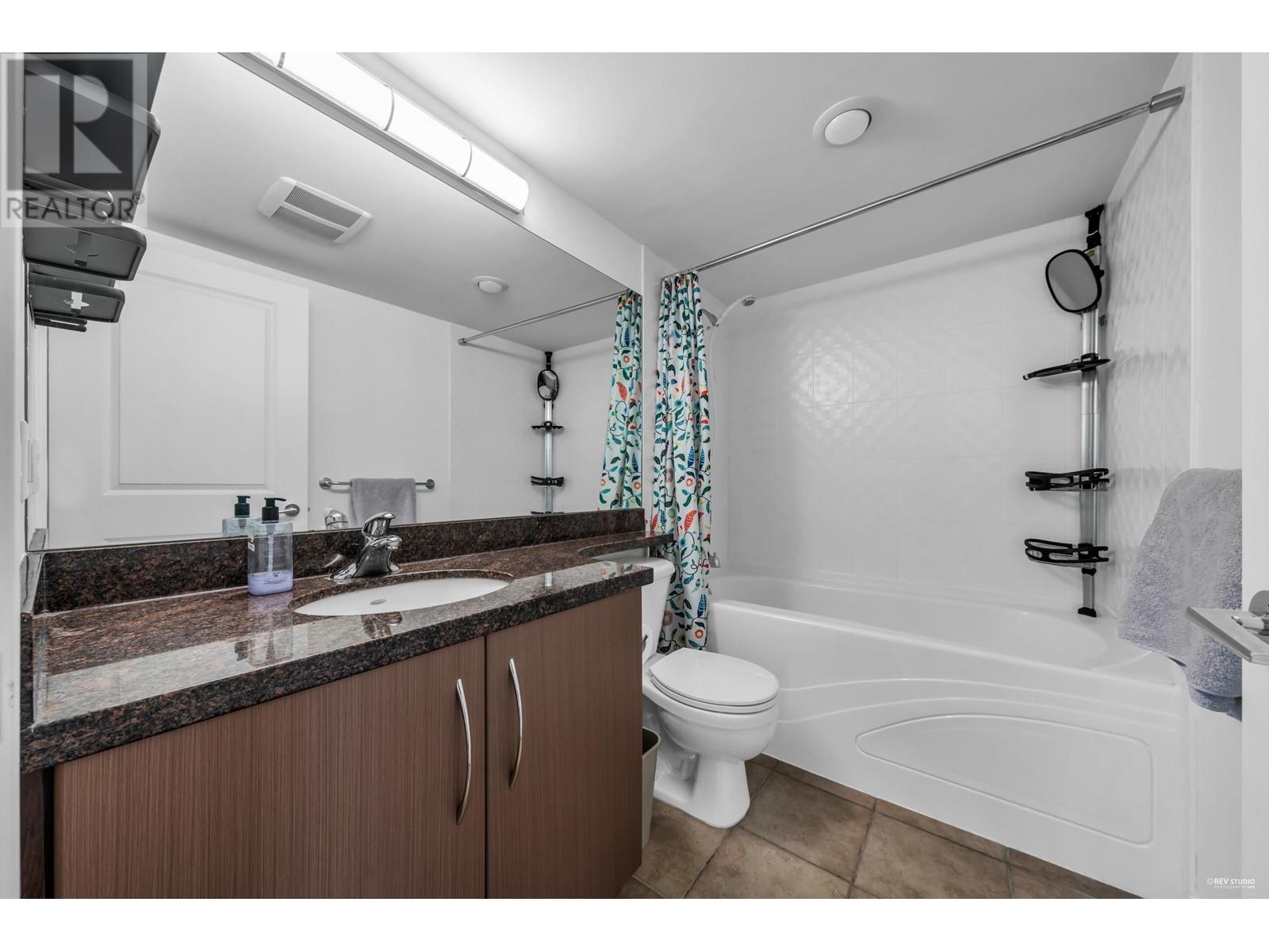 Listing Picture 16 of 31 : 2402 2138 MADISON AVENUE, Burnaby / 本拿比 - 魯藝地產 Yvonne Lu Group - MLS Medallion Club Member