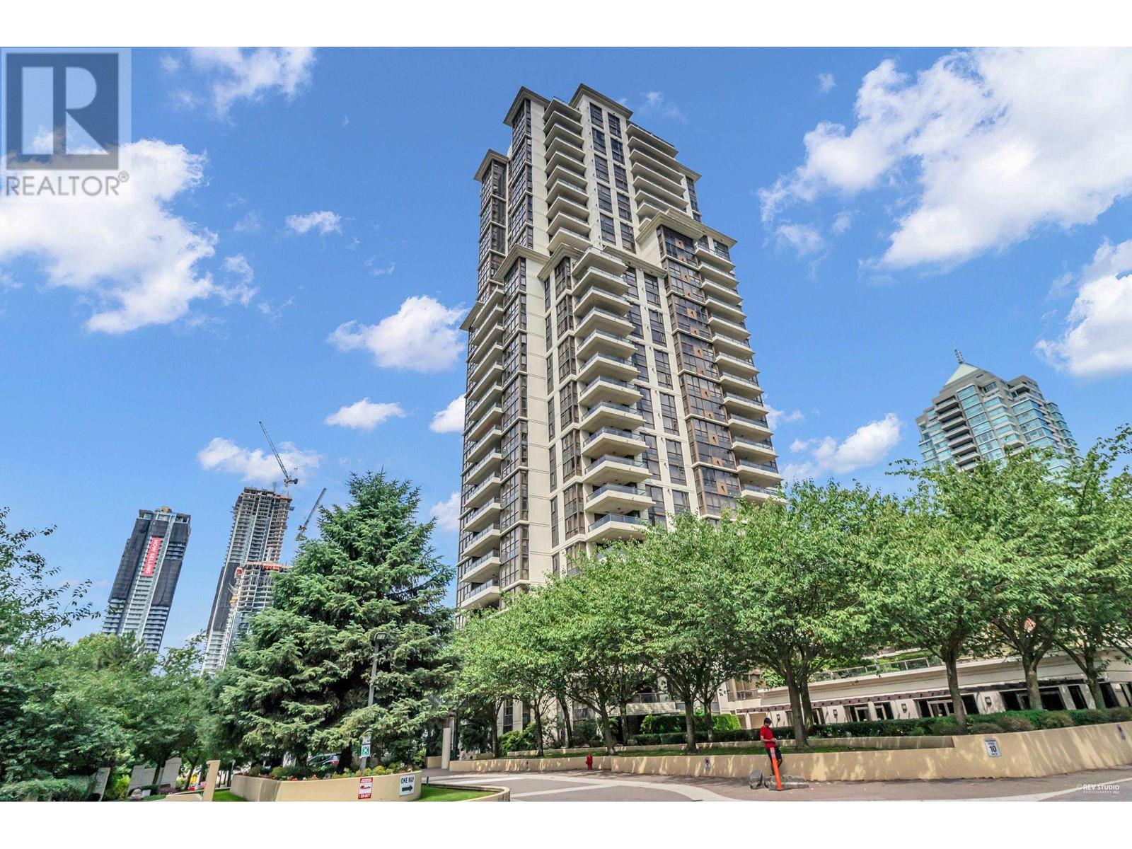 Listing Picture 30 of 31 : 2402 2138 MADISON AVENUE, Burnaby / 本拿比 - 魯藝地產 Yvonne Lu Group - MLS Medallion Club Member