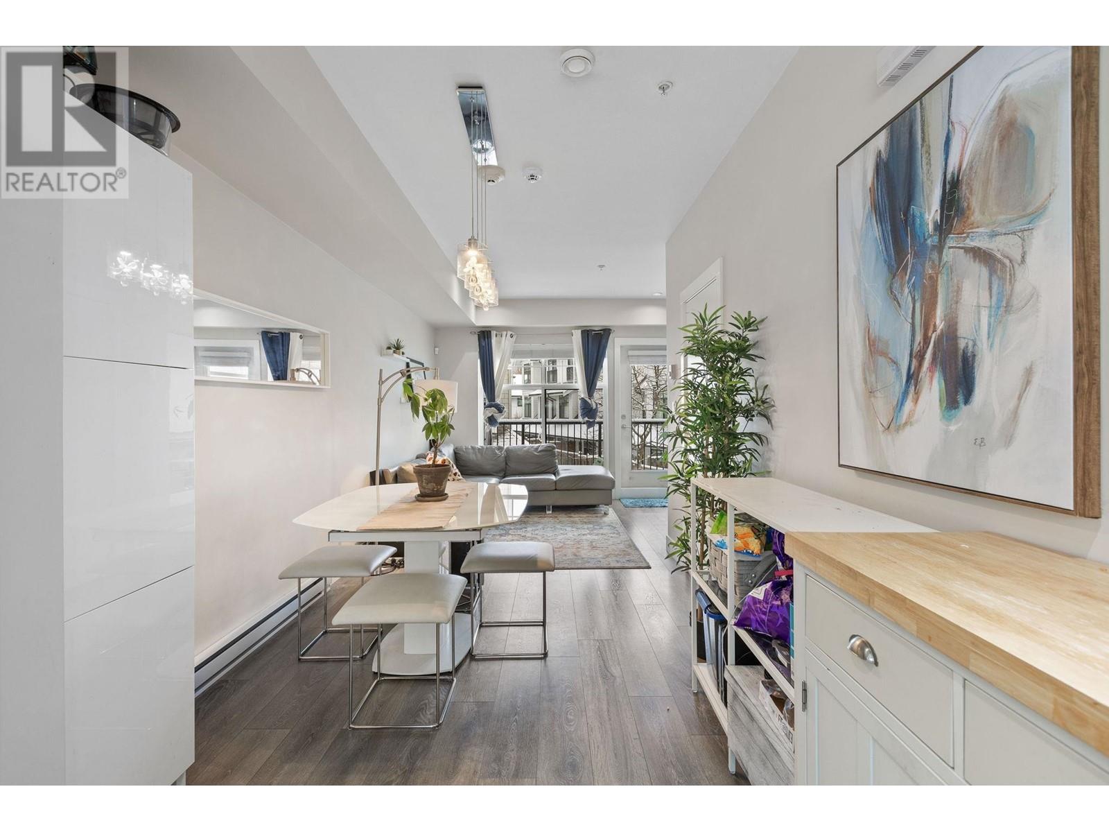 1 5152 CANADA WAY, Burnaby