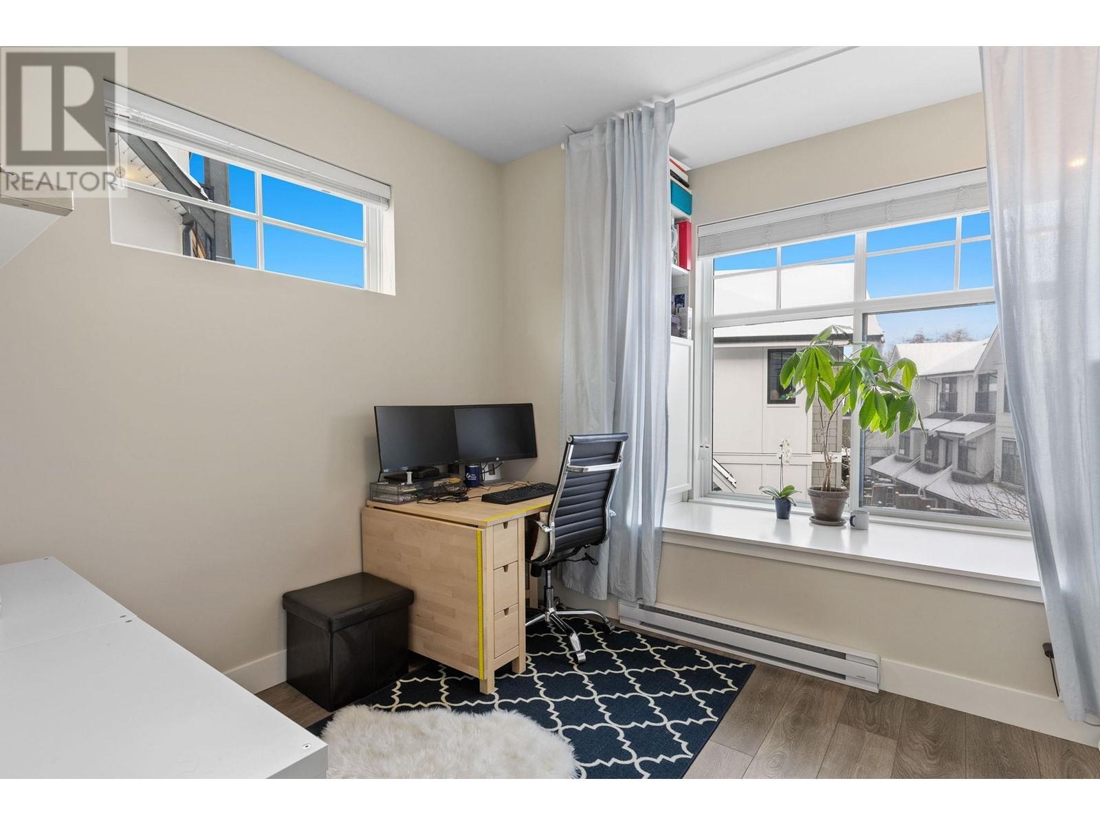 Listing Picture 19 of 40 : 1 5152 CANADA WAY, Burnaby / 本拿比 - 魯藝地產 Yvonne Lu Group - MLS Medallion Club Member