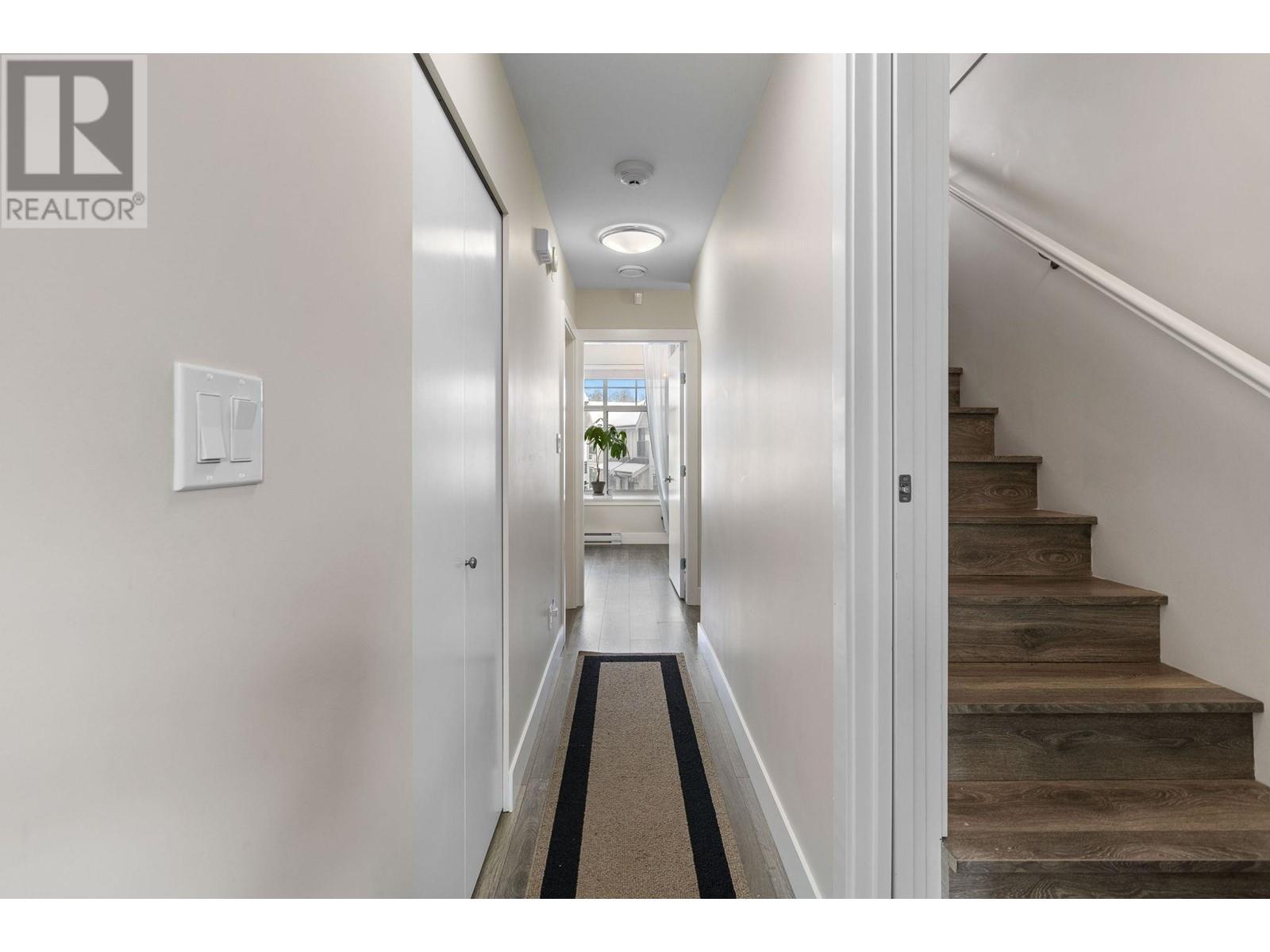 Listing Picture 30 of 40 : 1 5152 CANADA WAY, Burnaby / 本拿比 - 魯藝地產 Yvonne Lu Group - MLS Medallion Club Member