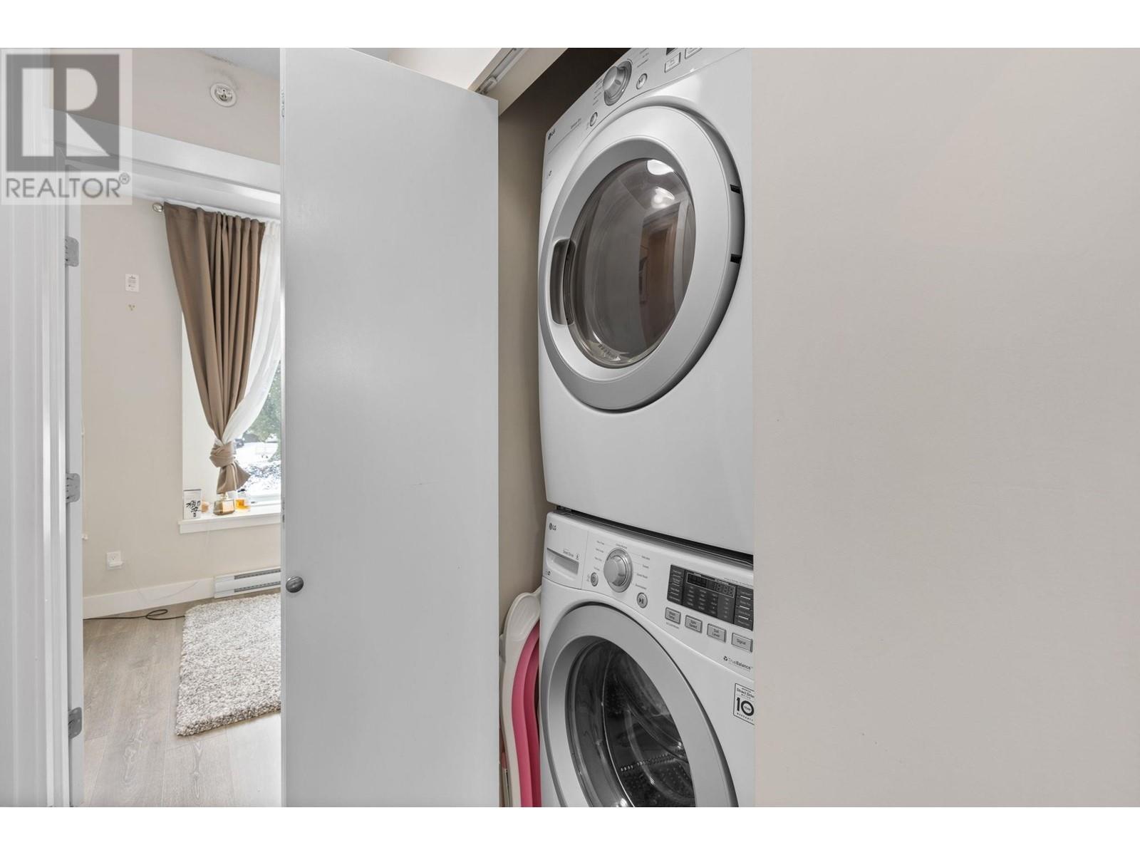 Listing Picture 31 of 40 : 1 5152 CANADA WAY, Burnaby / 本拿比 - 魯藝地產 Yvonne Lu Group - MLS Medallion Club Member