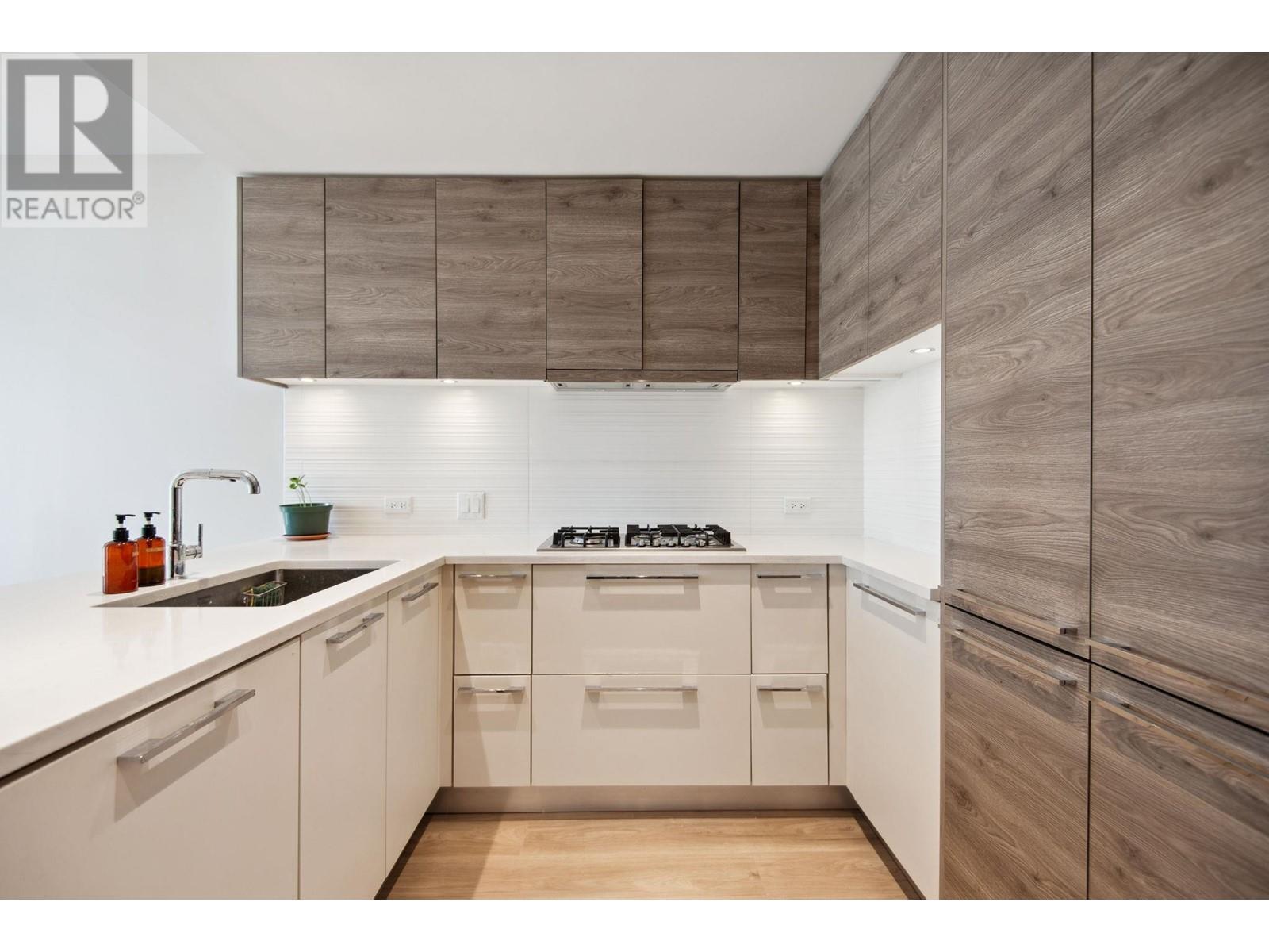 Listing Picture 5 of 40 : 1711 7303 NOBLE LANE, Burnaby / 本拿比 - 魯藝地產 Yvonne Lu Group - MLS Medallion Club Member