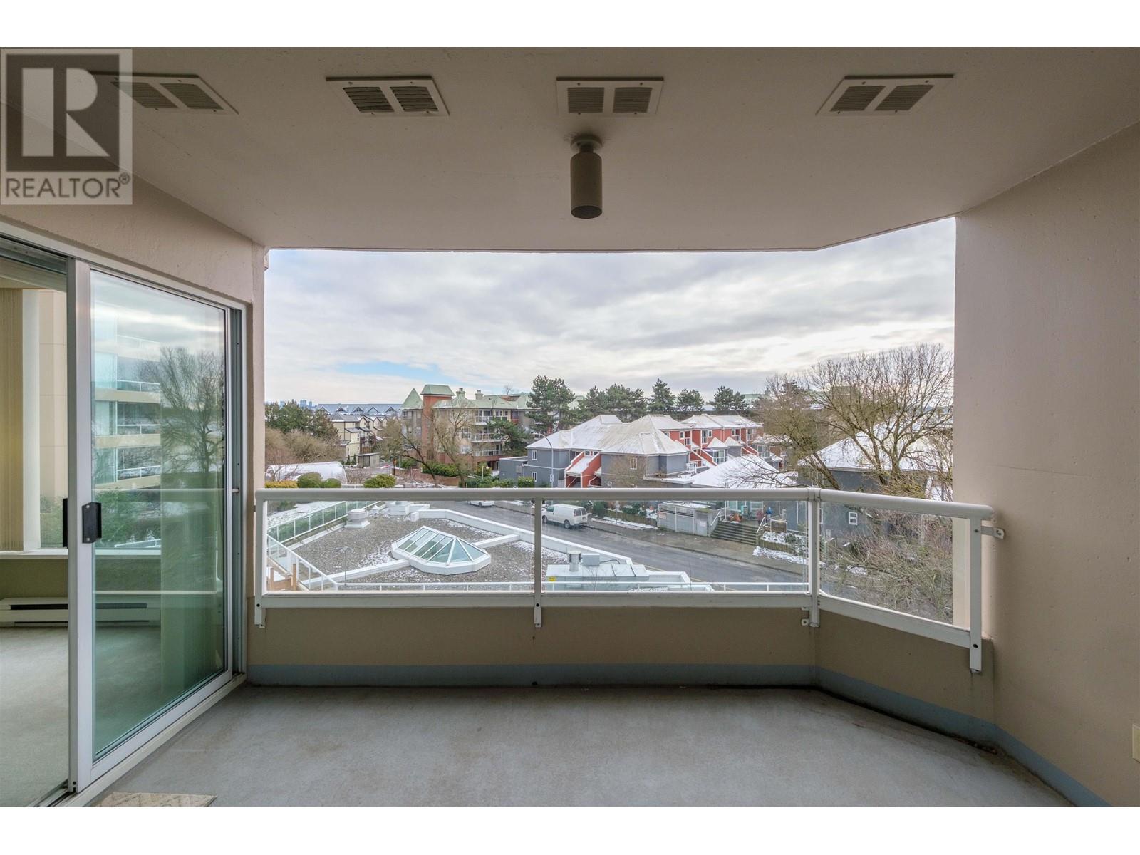 302 1065 Quayside Drive, New Westminster, British Columbia  V3M 1C5 - Photo 9 - R2964922