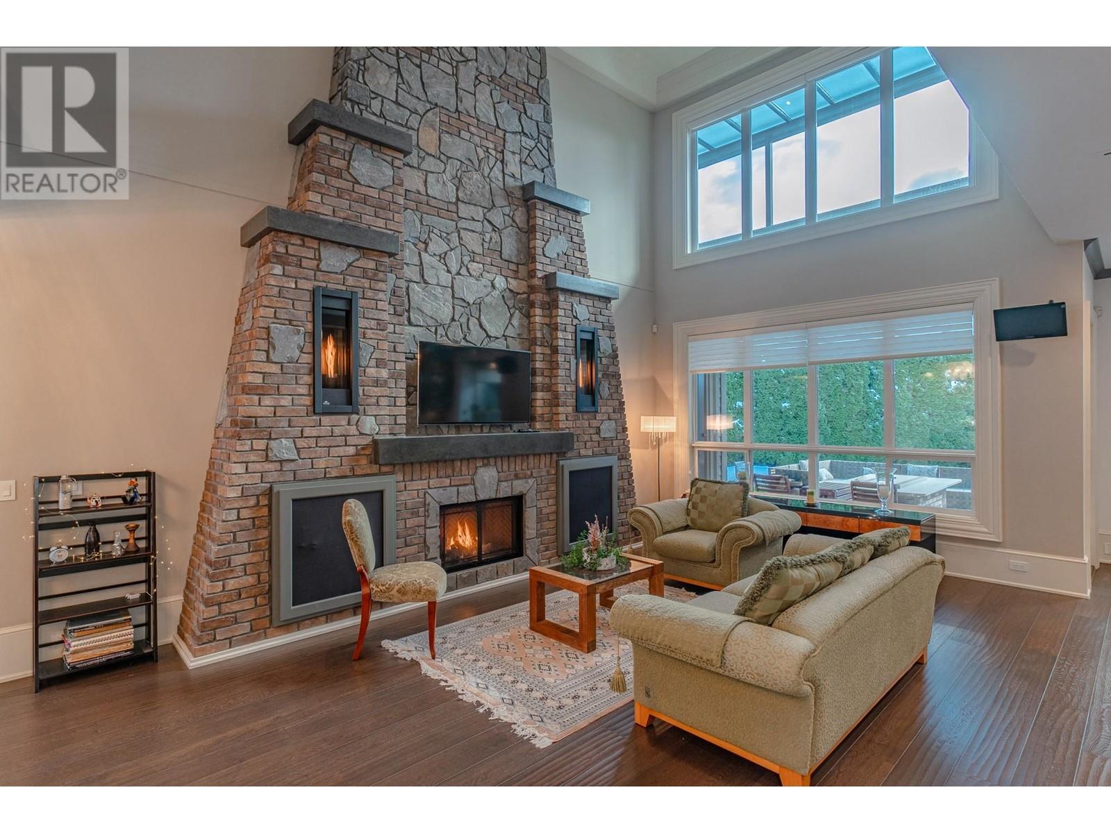 Listing Picture 9 of 38 : 8100 ROBINSON ROAD, Richmond / 烈治文 - 魯藝地產 Yvonne Lu Group - MLS Medallion Club Member