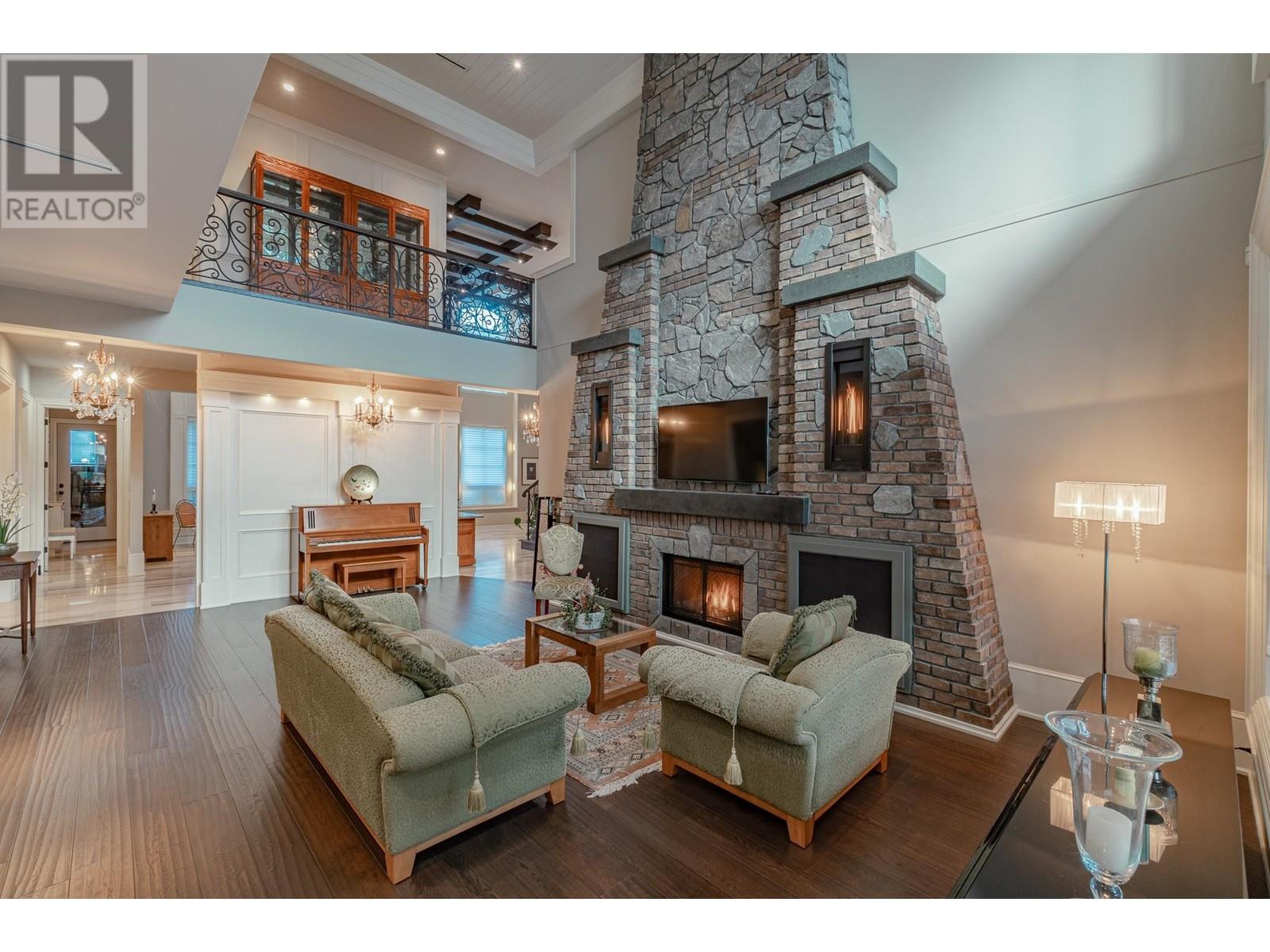 Listing Picture 10 of 38 : 8100 ROBINSON ROAD, Richmond / 烈治文 - 魯藝地產 Yvonne Lu Group - MLS Medallion Club Member