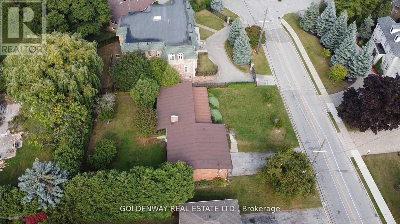 28 Harrison Road, Toronto, Ontario  M2L 1V4 - Photo 2 - C11964446