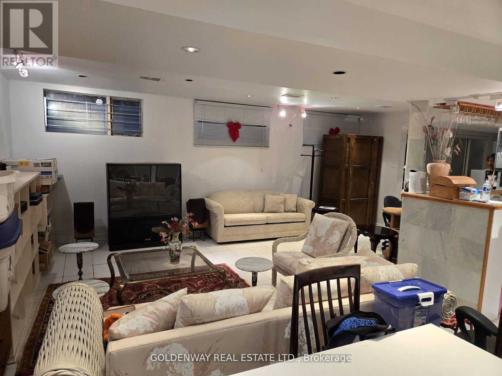 28 Harrison Road, Toronto, Ontario  M2L 1V4 - Photo 6 - C11964446