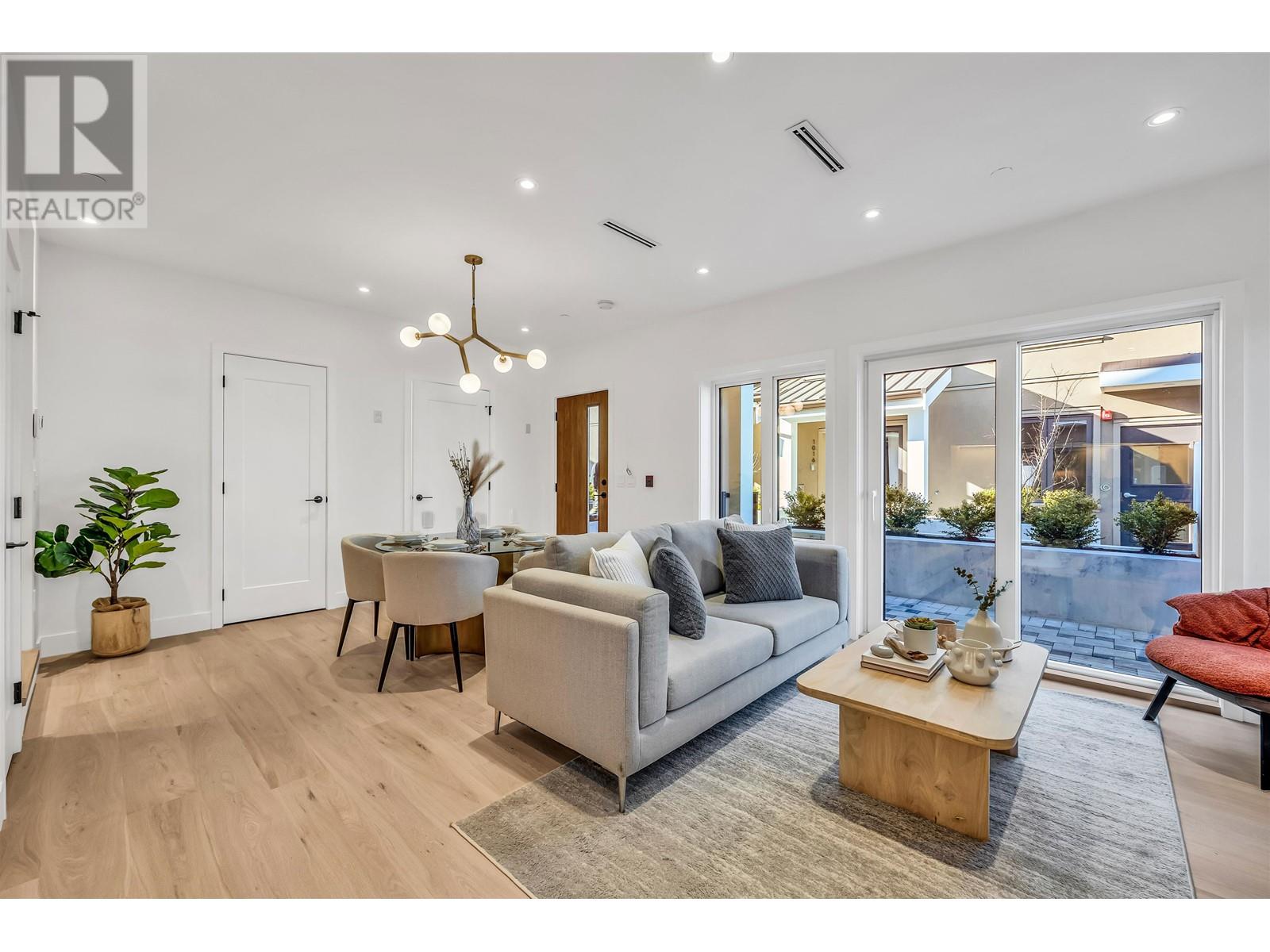 1010 W 52nd Avenue, Vancouver, British Columbia  V6P 1H5 - Photo 5 - R2961902