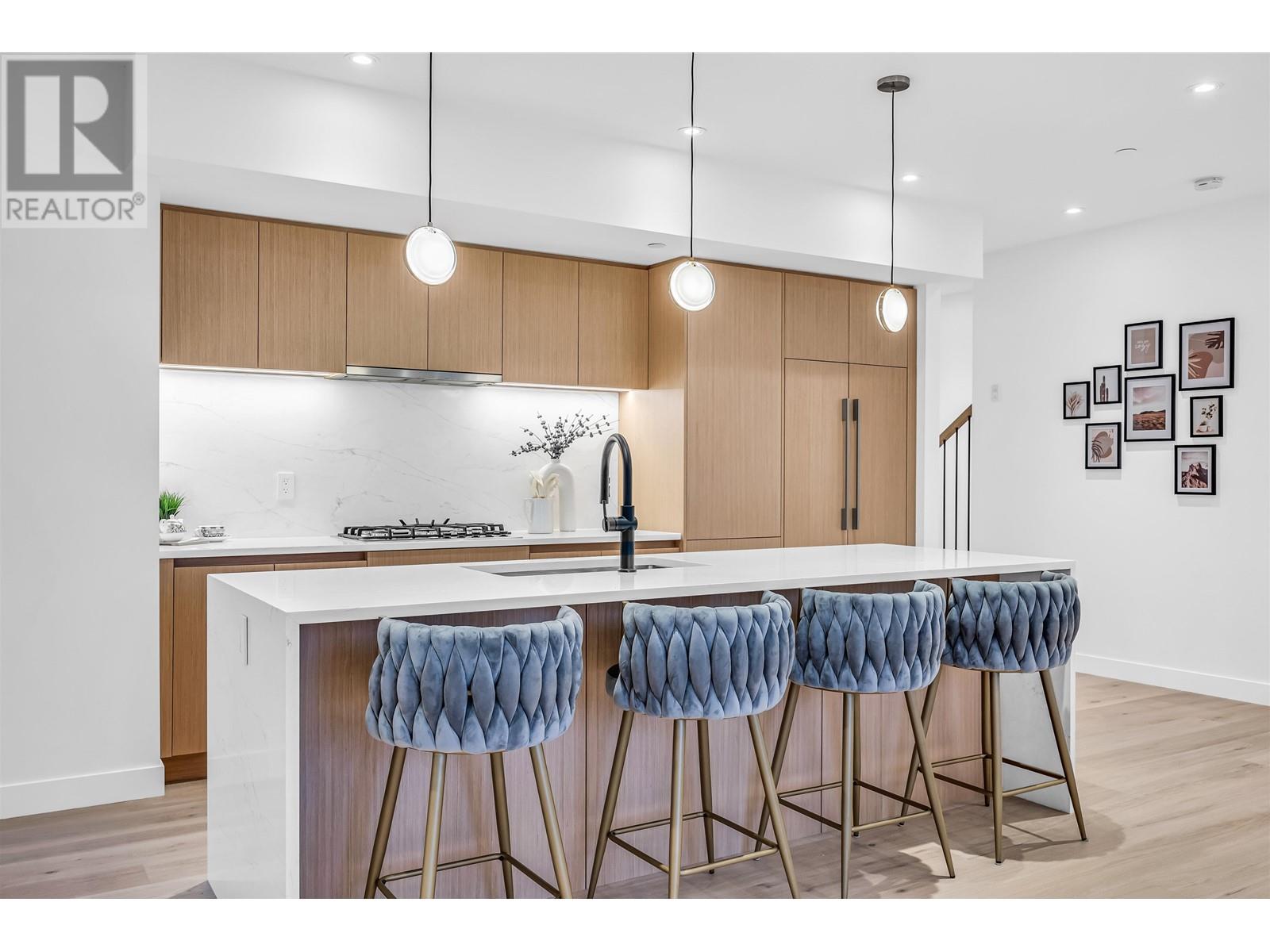 Property at 1012 W 52ND AVENUE image 1