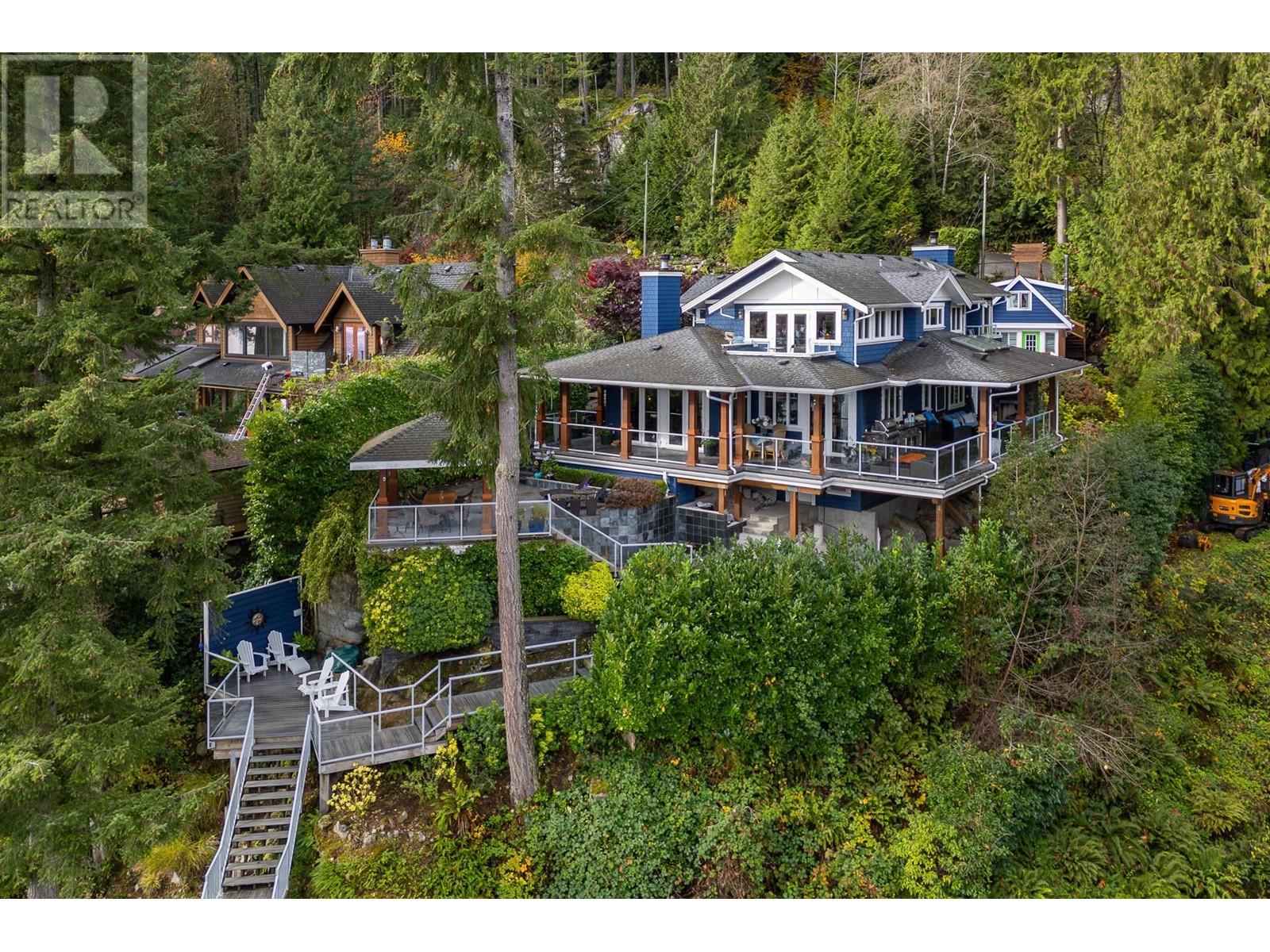 5125 Indian River Drive, North Vancouver, British Columbia  V7G 2T6 - Photo 3 - R2942990