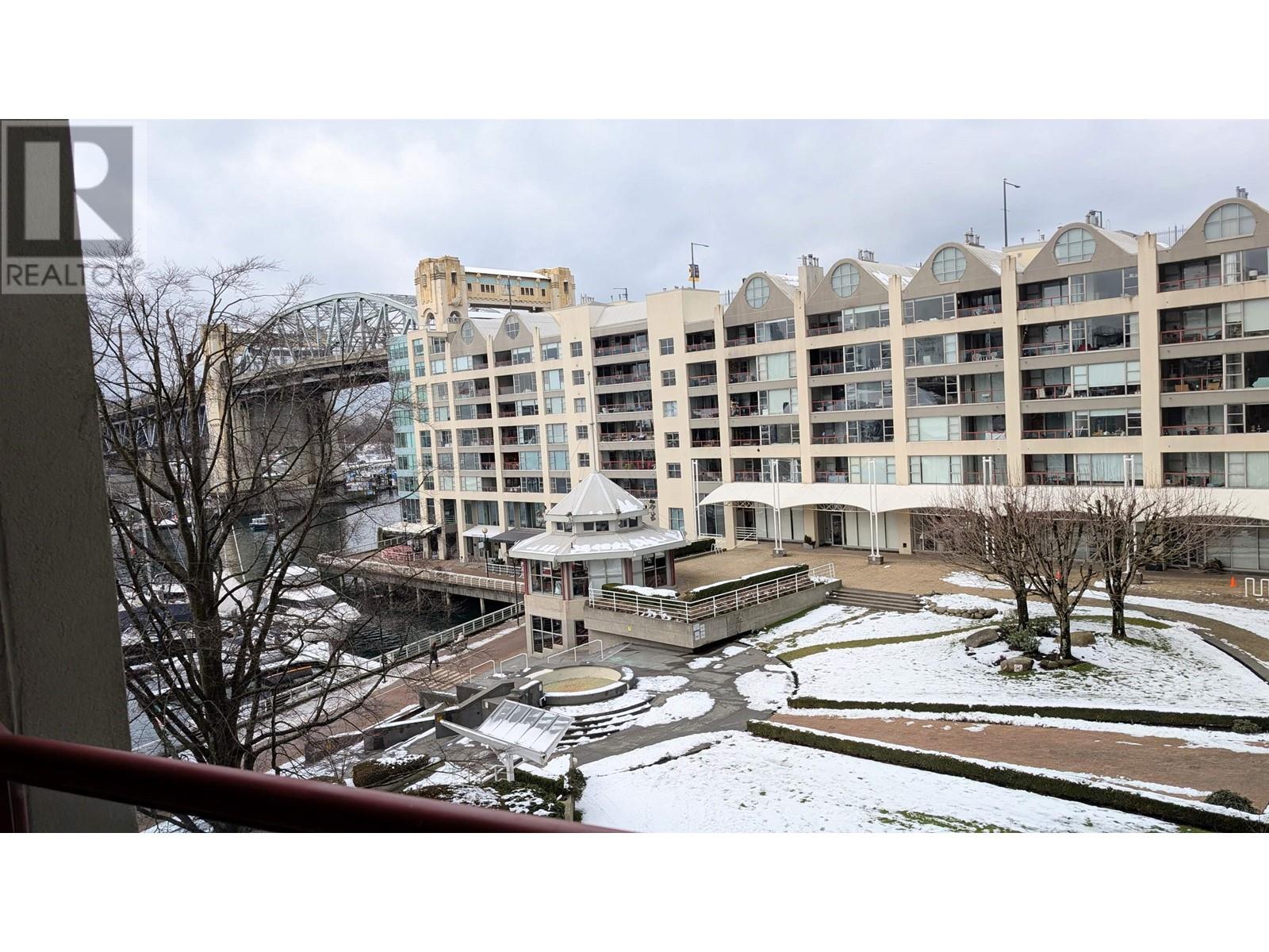 Listing Picture 10 of 14 : 505 990 BEACH AVENUE, Vancouver / 溫哥華 - 魯藝地產 Yvonne Lu Group - MLS Medallion Club Member