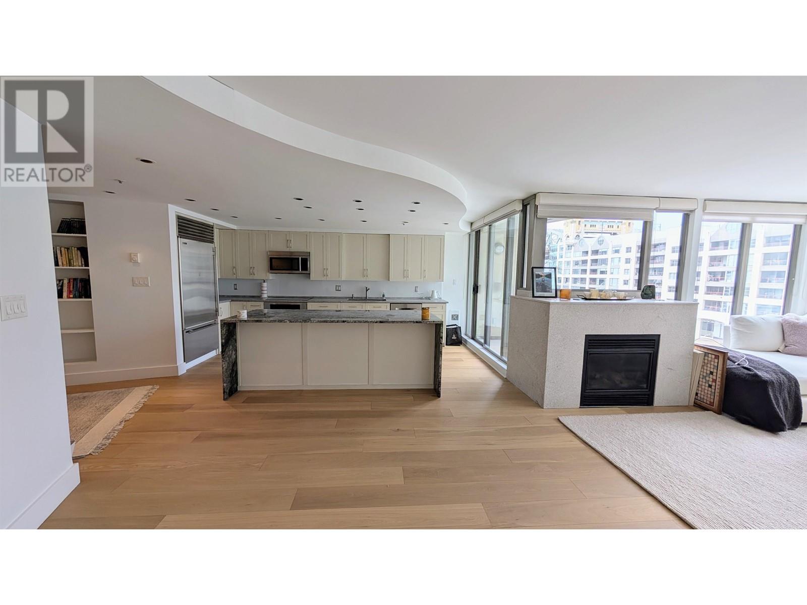 Listing Picture 11 of 14 : 505 990 BEACH AVENUE, Vancouver / 溫哥華 - 魯藝地產 Yvonne Lu Group - MLS Medallion Club Member