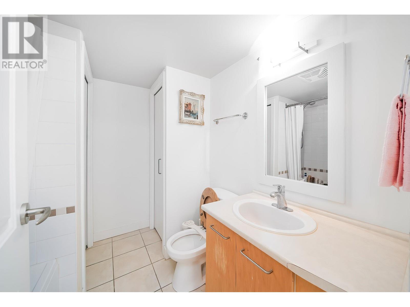 Listing Picture 21 of 36 : 214 9333 ALBERTA ROAD, Richmond / 烈治文 - 魯藝地產 Yvonne Lu Group - MLS Medallion Club Member