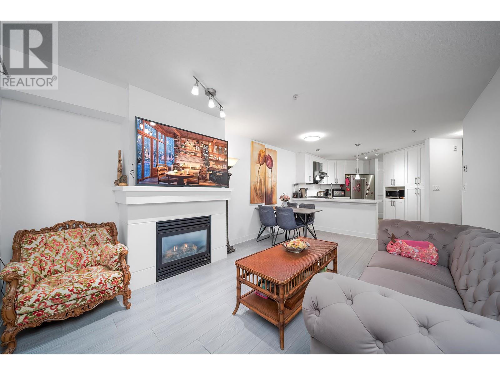 Listing Picture 9 of 36 : 214 9333 ALBERTA ROAD, Richmond / 烈治文 - 魯藝地產 Yvonne Lu Group - MLS Medallion Club Member