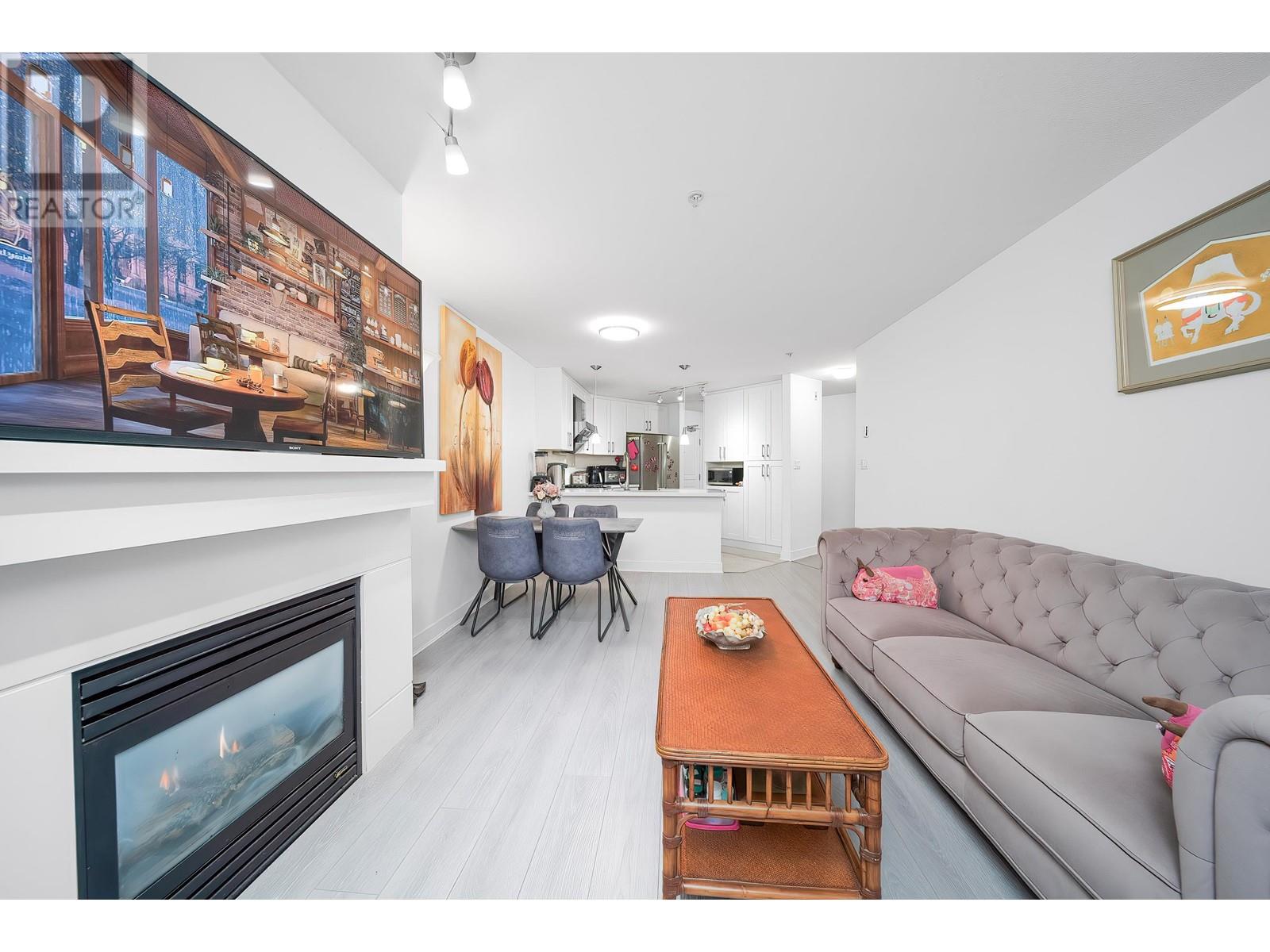 Listing Picture 6 of 36 : 214 9333 ALBERTA ROAD, Richmond / 烈治文 - 魯藝地產 Yvonne Lu Group - MLS Medallion Club Member