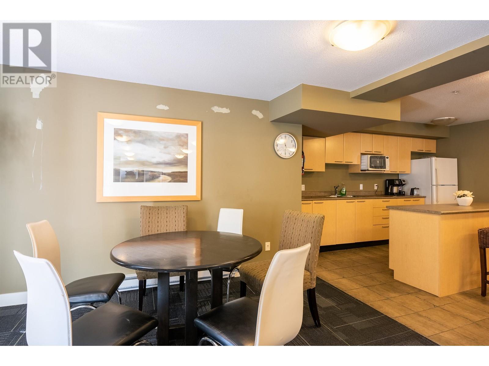 Listing Picture 33 of 36 : 214 9333 ALBERTA ROAD, Richmond / 烈治文 - 魯藝地產 Yvonne Lu Group - MLS Medallion Club Member