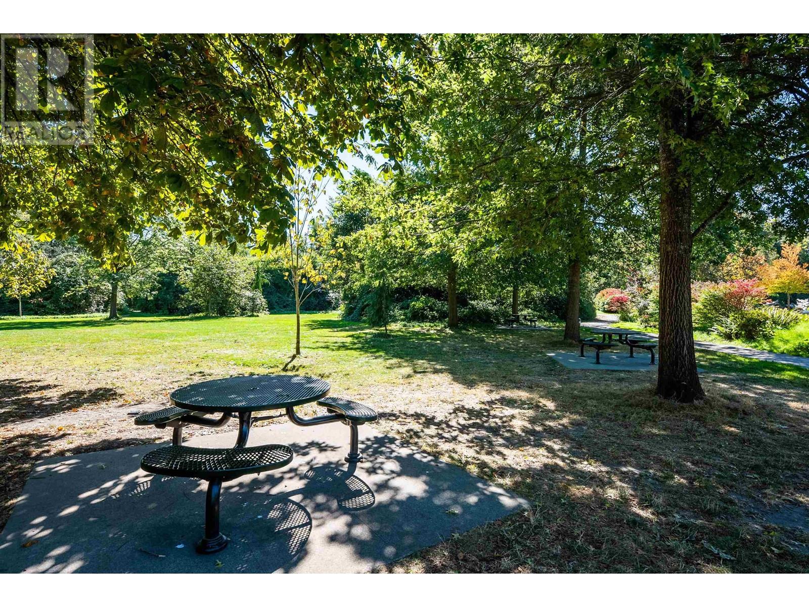 Listing Picture 26 of 36 : 214 9333 ALBERTA ROAD, Richmond / 烈治文 - 魯藝地產 Yvonne Lu Group - MLS Medallion Club Member