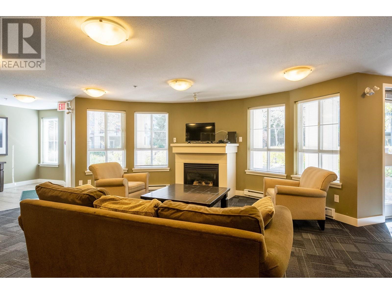 Listing Picture 35 of 36 : 214 9333 ALBERTA ROAD, Richmond / 烈治文 - 魯藝地產 Yvonne Lu Group - MLS Medallion Club Member