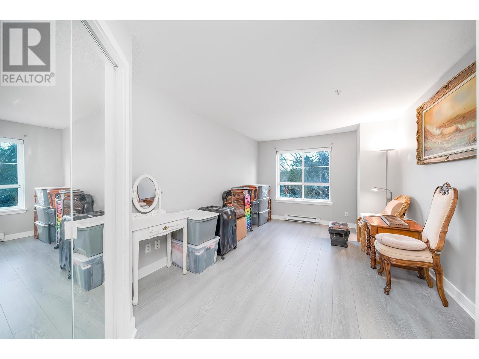 Listing Picture 16 of 36 : 214 9333 ALBERTA ROAD, Richmond / 烈治文 - 魯藝地產 Yvonne Lu Group - MLS Medallion Club Member