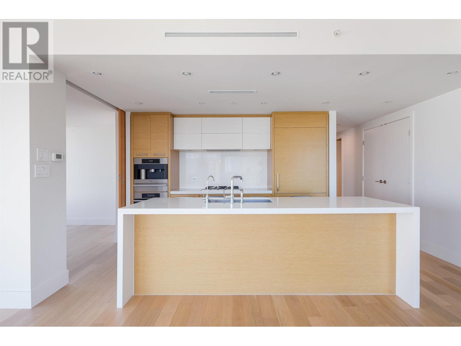 Listing Picture 5 of 14 : 3701 667 HOWE STREET, Vancouver / 溫哥華 - 魯藝地產 Yvonne Lu Group - MLS Medallion Club Member