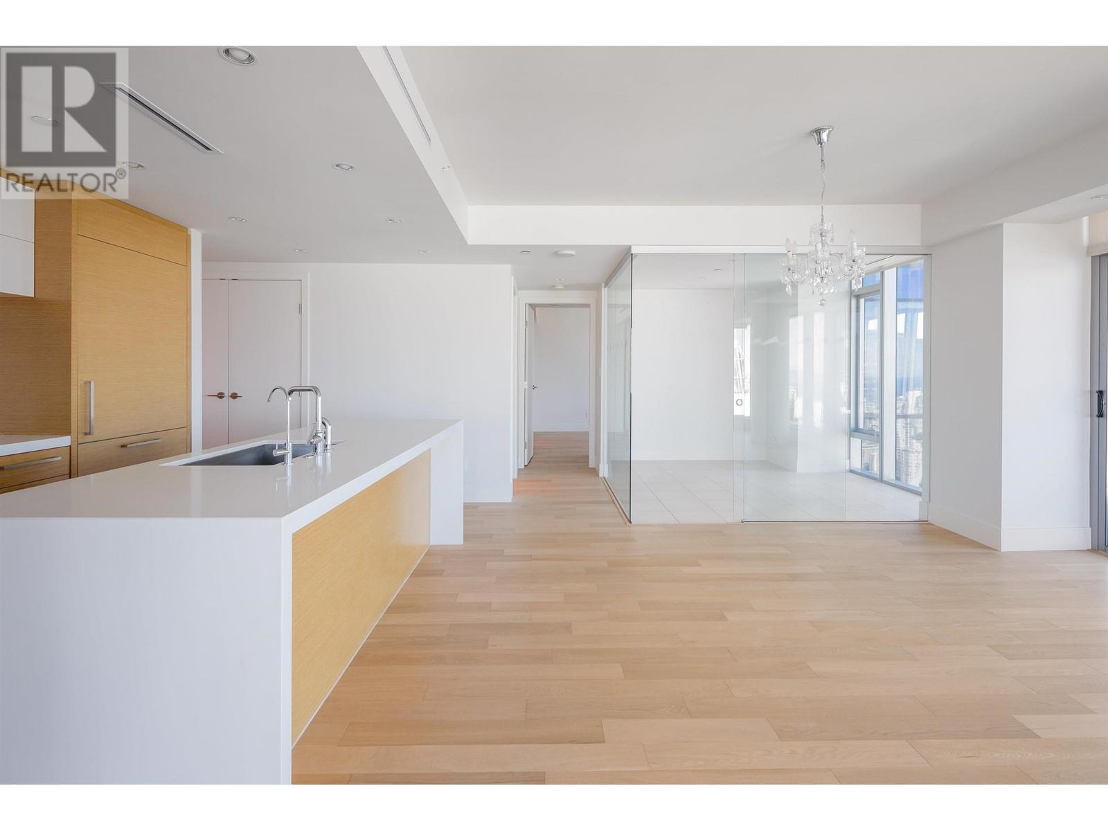 Listing Picture 4 of 14 : 3701 667 HOWE STREET, Vancouver / 溫哥華 - 魯藝地產 Yvonne Lu Group - MLS Medallion Club Member