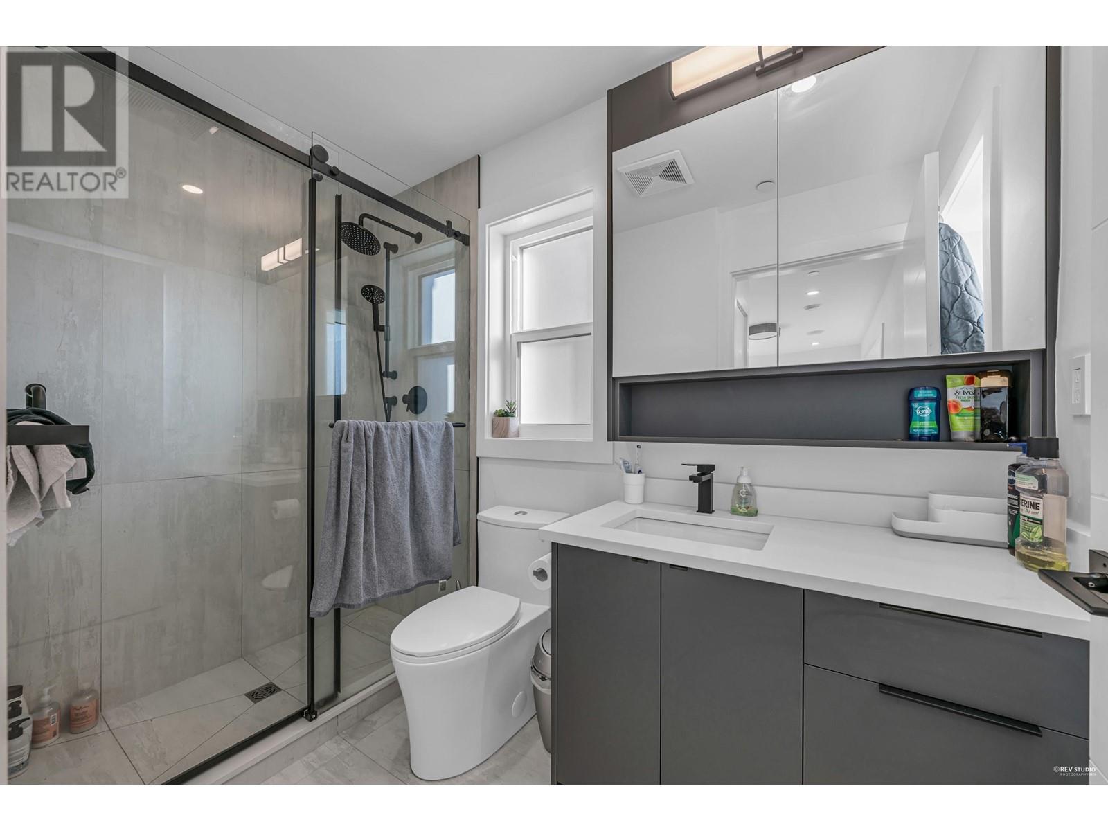 1907 E 40th Avenue, Vancouver, British Columbia  V5P 1J1 - Photo 9 - R2959170