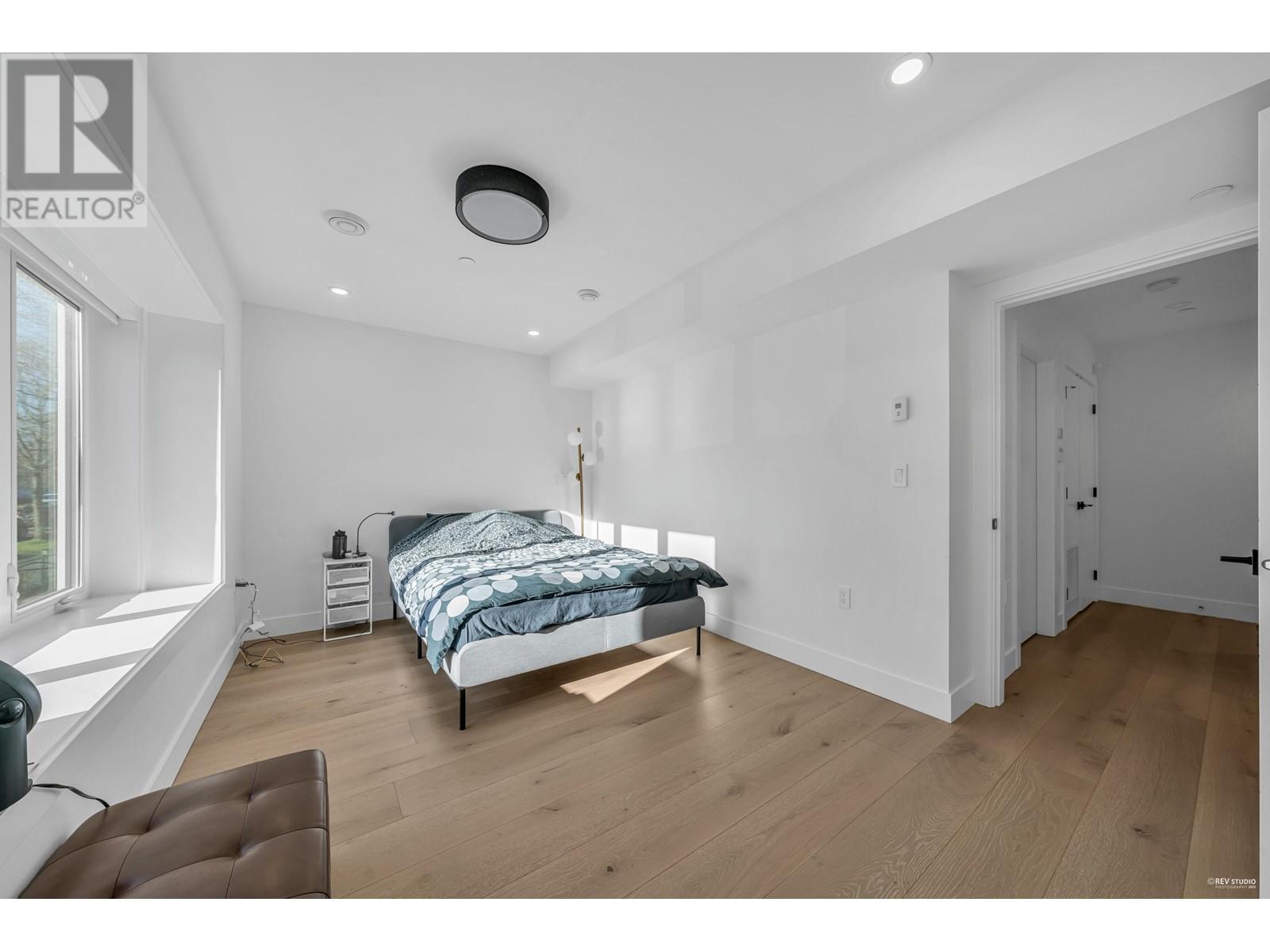 1907 E 40th Avenue, Vancouver, British Columbia  V5P 1J1 - Photo 8 - R2959170