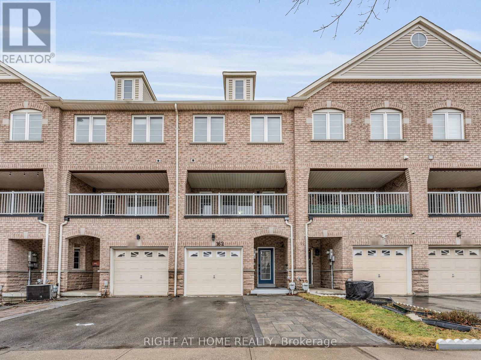 162 BAYLY STREET W, Ajax, Ontario