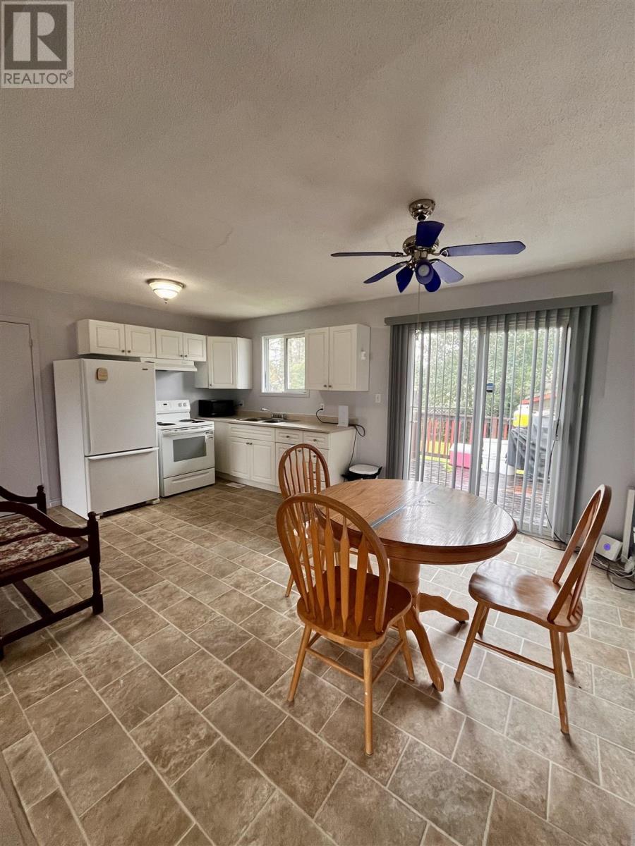 113 Court St, Longlac, Ontario  P0T 2A0 - Photo 11 - TB242594