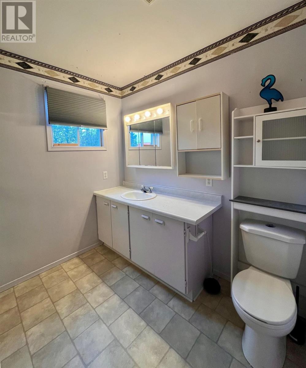 113 Court St, Longlac, Ontario  P0T 2A0 - Photo 19 - TB242594