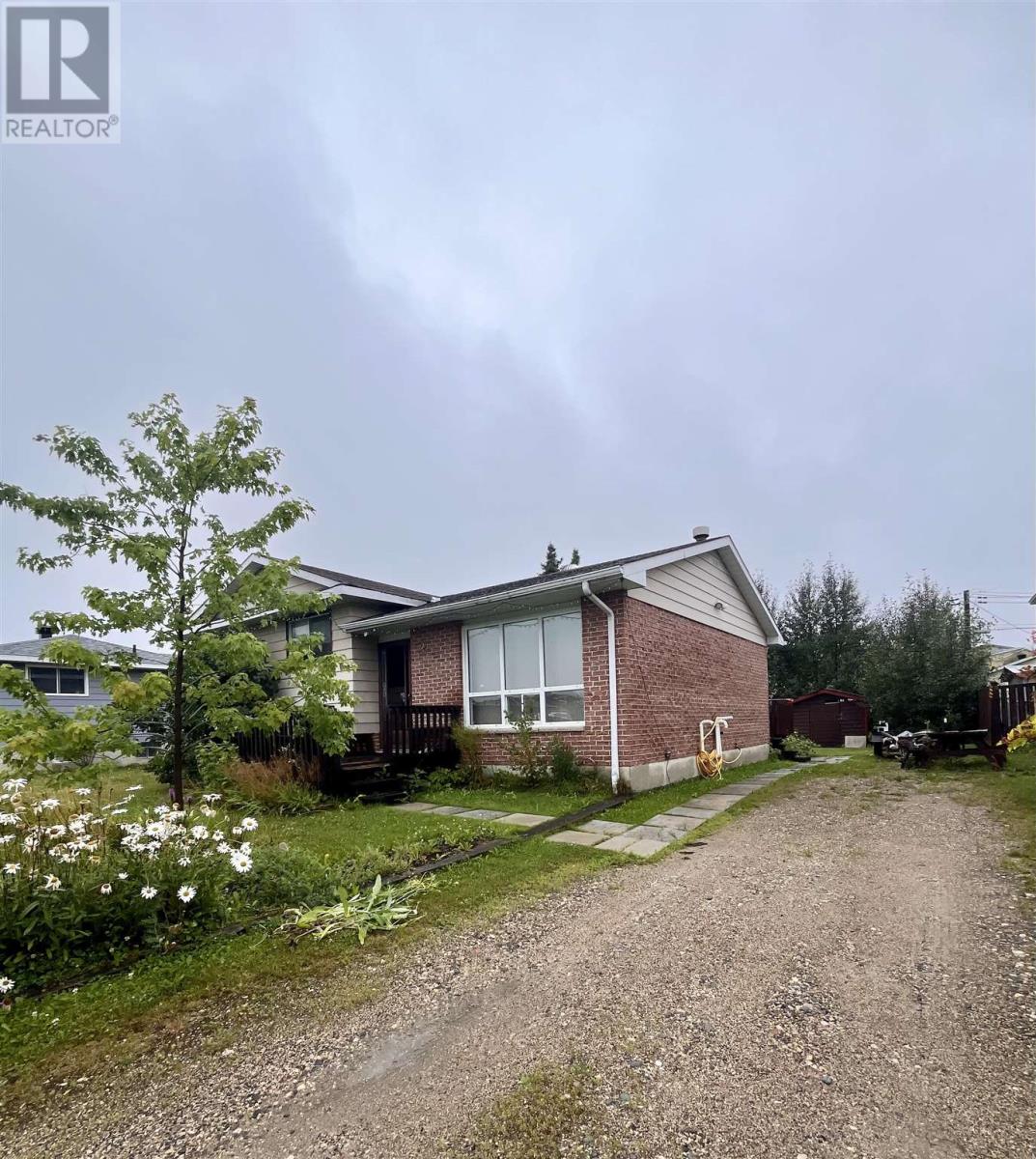 113 Court St, Longlac, Ontario  P0T 2A0 - Photo 2 - TB242594