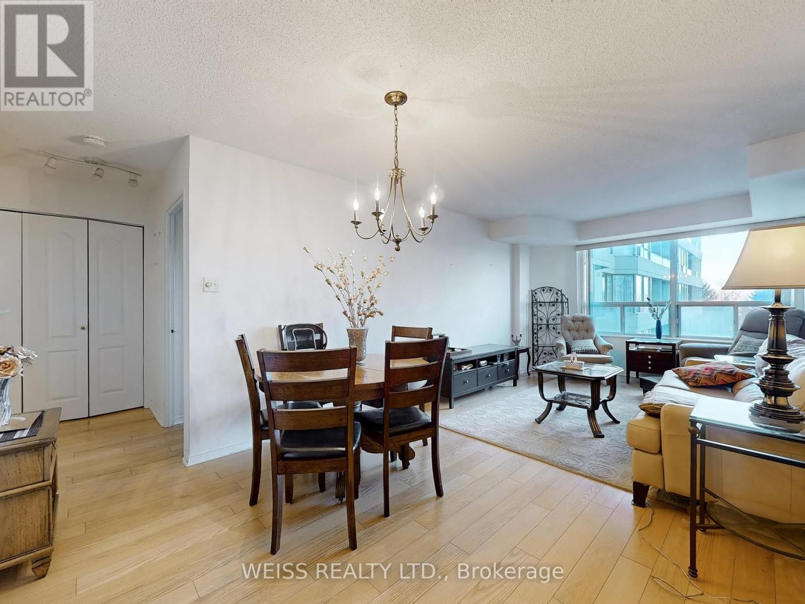 401 - 11 Townsgate Drive, Vaughan, Ontario  L4J 8G4 - Photo 15 - N11964781