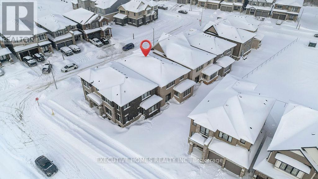 Property at 23 KINGSBURY TRAIL image 5