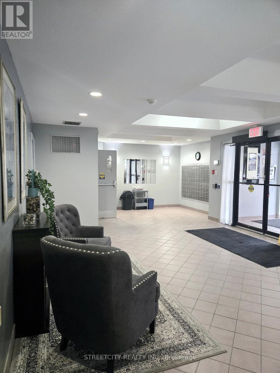 Property at 307 - 860 COMMISSIONERS ROAD E image 3