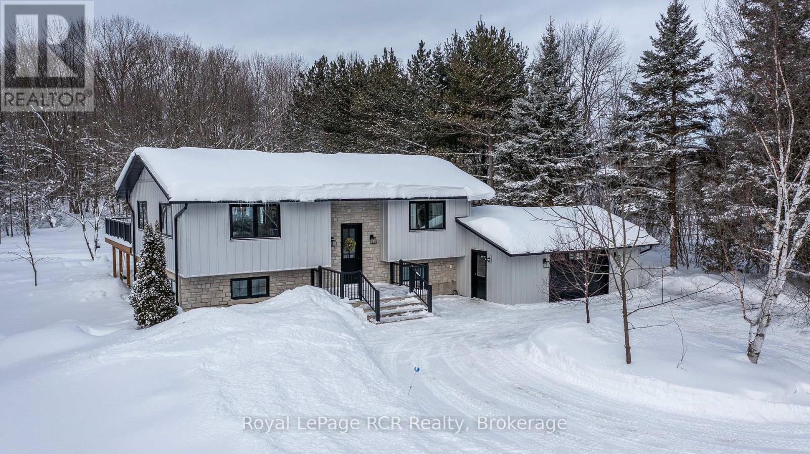 126 West Street, Georgian Bluffs, Ontario  N4K 5N7 - Photo 2 - X11964832