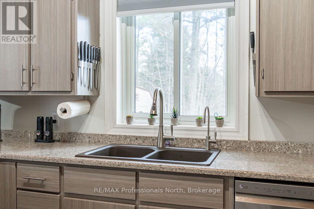 1012 Parasol Drive, Algonquin Highlands, Ontario  K0M 1J2 - Photo 15 - X11964908