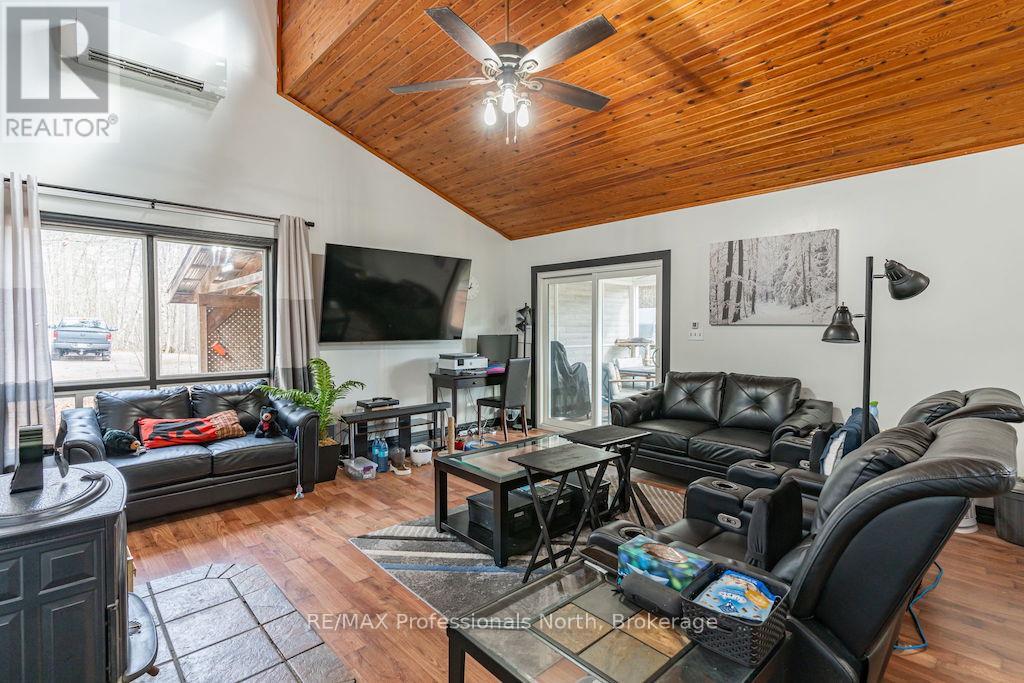 1012 Parasol Drive, Algonquin Highlands, Ontario  K0M 1J2 - Photo 18 - X11964908