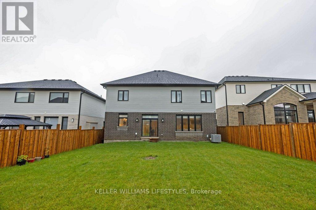 Property at 1879 BOARDWALK WAY image 2
