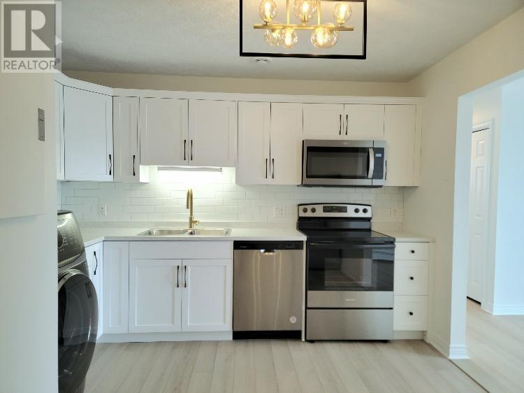 Property at 14 24 Waterview Heights Heights N image 4